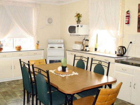 Squatters Cottage - Accommodation Brisbane 6