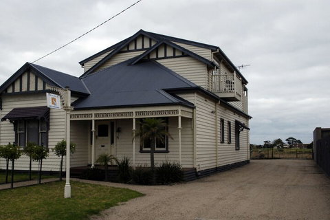 Pelican Sands Bed & Breakfast - Accommodation Brisbane 1