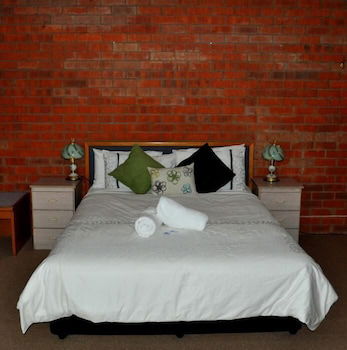 Merrijig Motor Inn Resort - Accommodation Brisbane 2