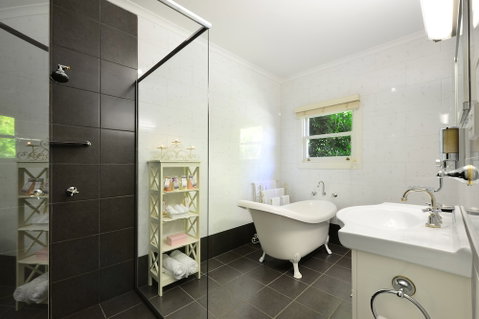 Crystal Creek Meadows Luxury Cottages - Accommodation Brisbane 3