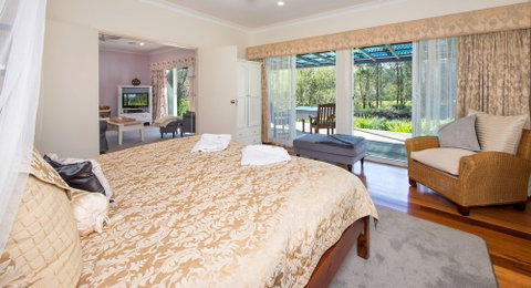 Crystal Creek Meadows Luxury Cottages - Accommodation Brisbane 6