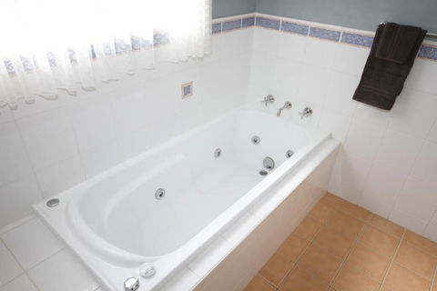 Acacia Snowy Motel - Accommodation Brisbane 6