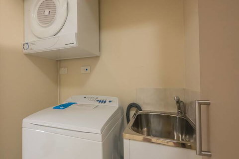 Emerald Inn - Accommodation Brisbane 6