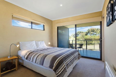Saltwater Apartments - Accommodation Brisbane 3