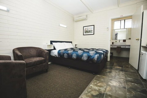 Central Highlands Motor Inn - Accommodation Brisbane 4