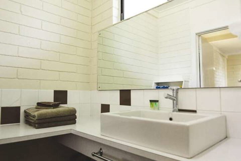 Central Highlands Motor Inn - Accommodation Brisbane 7