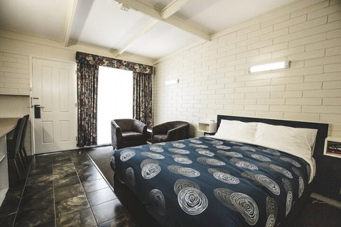 Central Highlands Motor Inn - Accommodation Brisbane 3