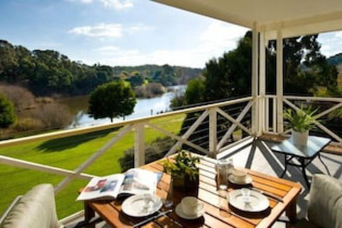 Lakeside Suites 1 - Accommodation Brisbane 4