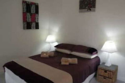 Chalets On Woodlands - Accommodation Brisbane 4