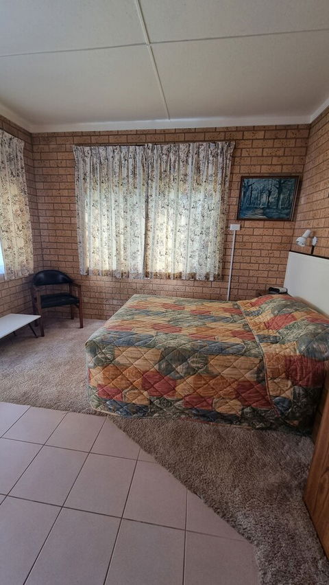 Lone Pine Motel - Corowa - Accommodation Brisbane 6