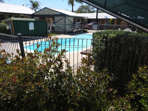 Lone Pine Motel - Corowa - Accommodation Brisbane 0
