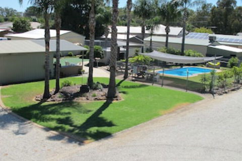 Golfers Lodge Motel - Accommodation Brisbane 0