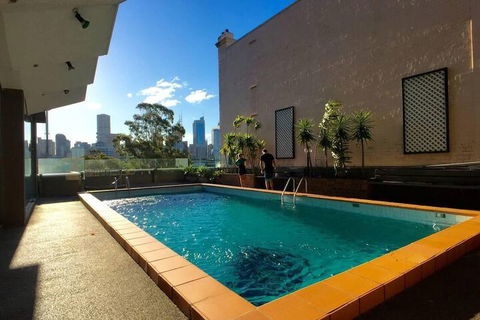 Meticulously Designed Sydney Aptmnt - Accommodation Brisbane 2