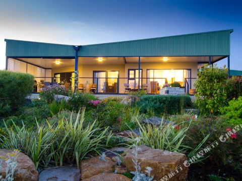 Charlie Bravo Villa Margaret River - Accommodation Brisbane 2
