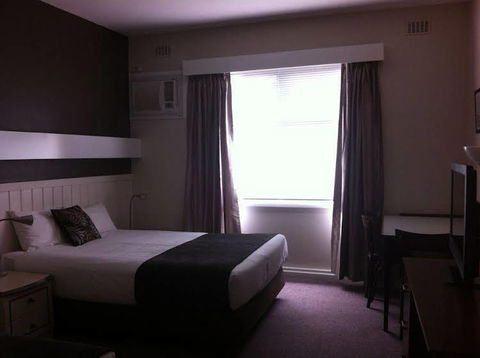 Amity Motor Inn - Accommodation Brisbane 1