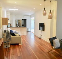 3 Bedroom Home Near Manly Beach - Accommodation Brisbane