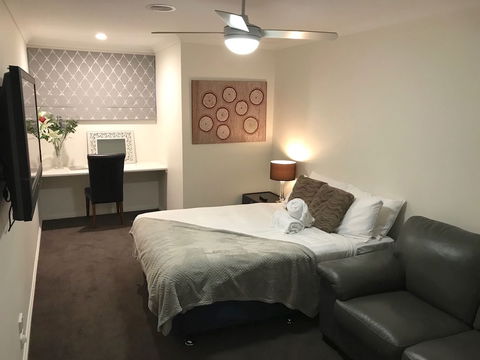 Rosanna Mansion - Accommodation Brisbane 5