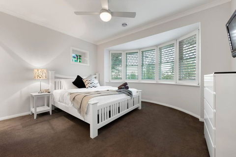 Rosanna Mansion - Accommodation Brisbane 4