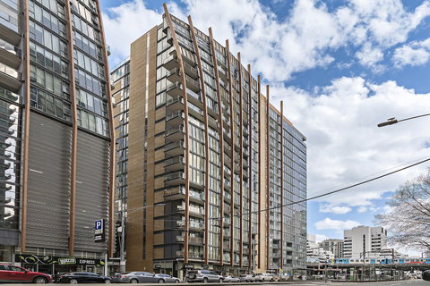 RIVER, 1BDR Melbourne Apartment - Accommodation Brisbane 1