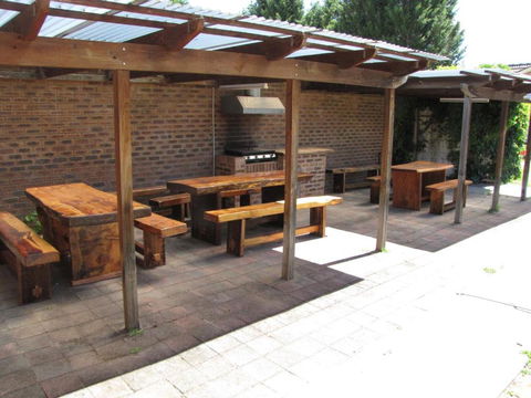Big Trout Motel - Accommodation Brisbane 1