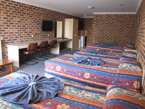 Big Trout Motel - Accommodation Brisbane 3