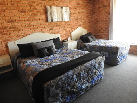 Big Trout Motel - Accommodation Brisbane 5