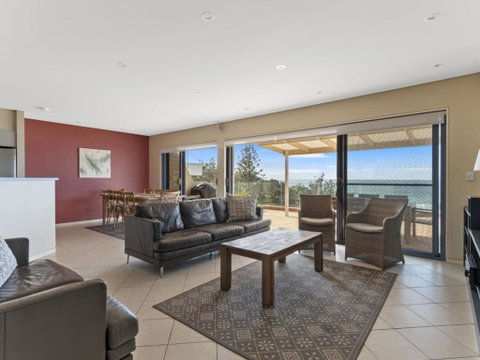 Aqua Shores Penthouse - Accommodation Brisbane 3