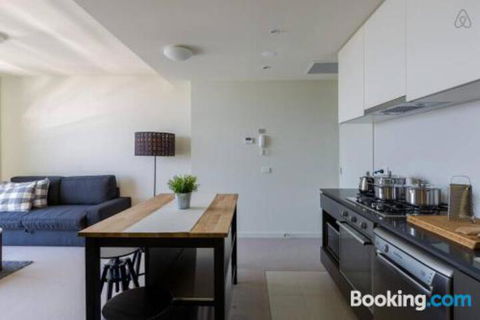 A Cozy CBD Suite With Spectacular City Views - Accommodation Brisbane 0