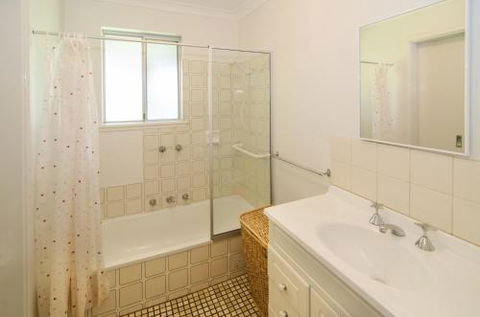 Anchors Away - Accommodation Brisbane 5