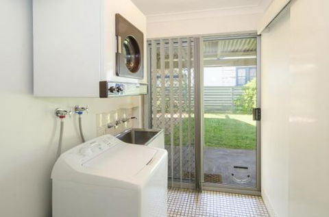 Anchors Away - Accommodation Brisbane 1