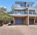 One Street from Main Beach - Accommodation Brisbane
