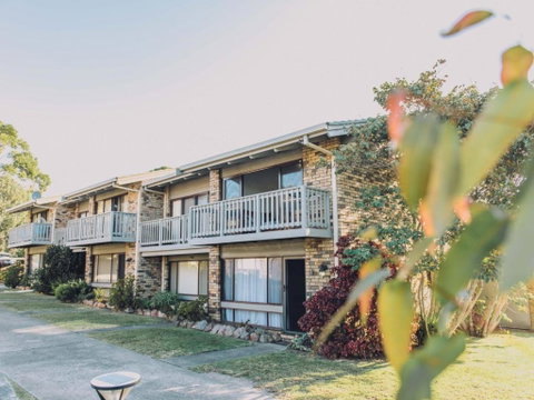 Ocean St. Holiday Apartment - Accommodation Brisbane 3