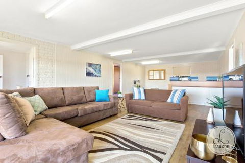 TASSIE SEASIDE SERENITY LAbode Accommodation - Accommodation Brisbane 2