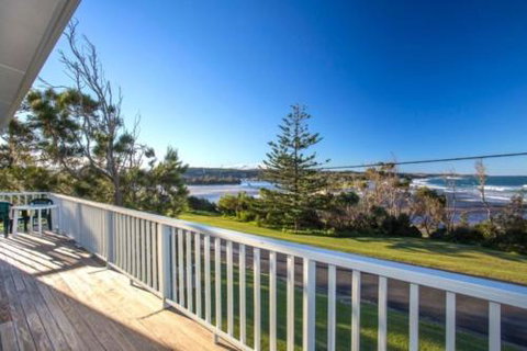 Seaside Beach House 25 Seaside Pde - Accommodation Brisbane 0