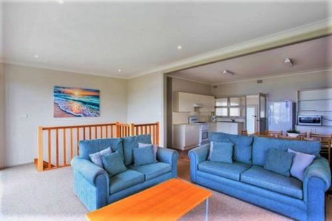Seaside Beach House 25 Seaside Pde - Accommodation Brisbane 6