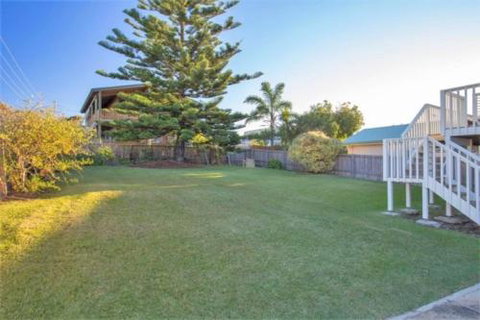 Seaside Beach House 25 Seaside Pde - Accommodation Brisbane 1