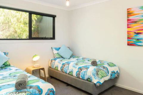 Lantana - Accommodation Brisbane 1