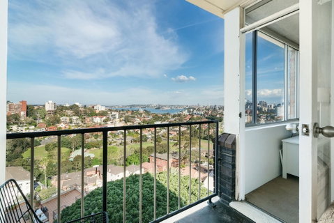 Bright And Sunny Studio Apartment - Accommodation Brisbane 4