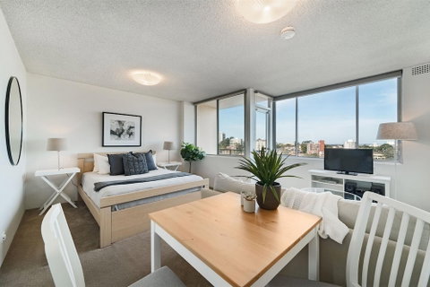 Bright And Sunny Studio Apartment - Accommodation Brisbane 1