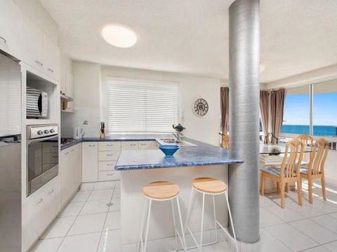 Unit 3 Casand Chase Kings Beach - Accommodation Brisbane 3