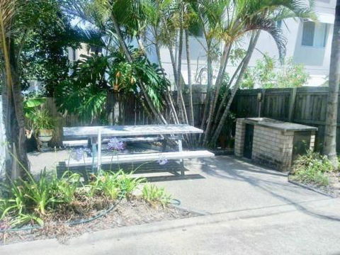 Unit 3 Casand Chase Kings Beach - Accommodation Brisbane 4