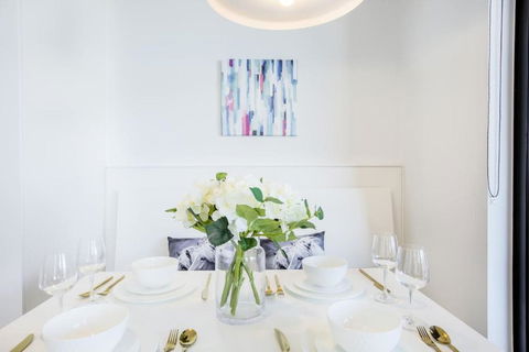 33Cotton CloudLVL48at2BR2BTH AptMel Cenfreetram - Accommodation Brisbane 3