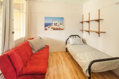 Jetty Jaunt - Accommodation Brisbane 0