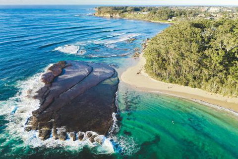 Stunning Clifftop Location 213 Mitchell Pde - Accommodation Brisbane 4