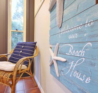 Black Wattle at Hyams Beach 4pm Check Out Sundays - Accommodation Brisbane