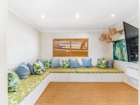Elandra Absolute Beach Front Luxury - Accommodation Brisbane 6
