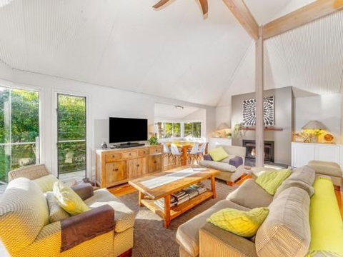 Iluka At Hyams Beach 4pm Check Out Sundays - Accommodation Brisbane 0