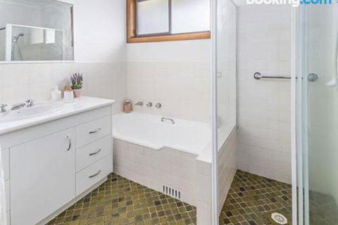 QUARTERDECK Gerringong 4pm Check Out Sundays - Accommodation Brisbane 6