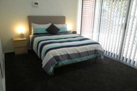 Almonta Apartments On The Water Front - Accommodation Brisbane 3