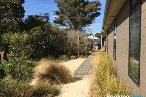 3 Anderson Avenue Sandy Point - Accommodation Brisbane 0